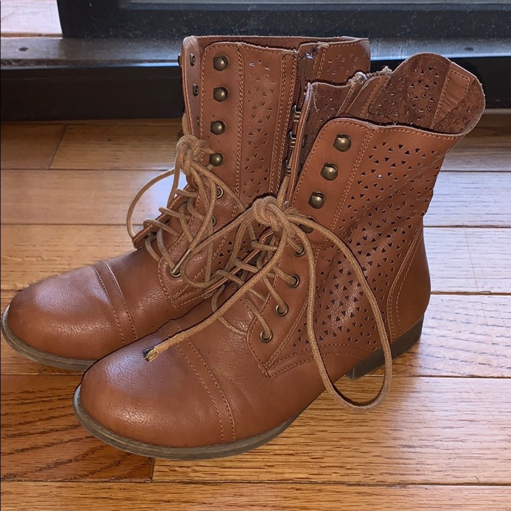 Aeropostale boots